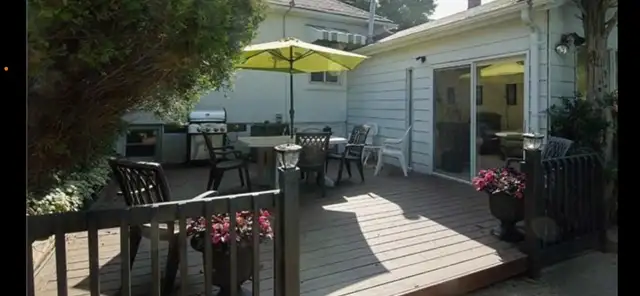 Fully Furnished Basement room for rent near all amenities - Photo 2