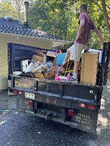 D & D  JUNK REMOVAL SERVICES HONEST AND RELIABLE - Photo 2