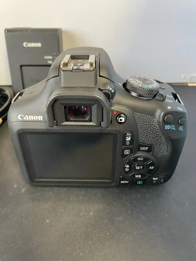 CANON T7 W/18-55MM LENS   CHARGER - Photo 3