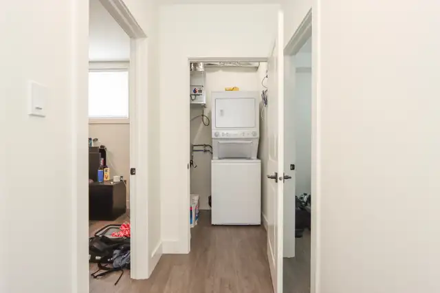 2 bedroom unit - Photo 8