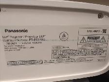 Panasonic PT-RZ370U  FULL HD 1-chip DLP projector hybrid LED Las - Photo 2