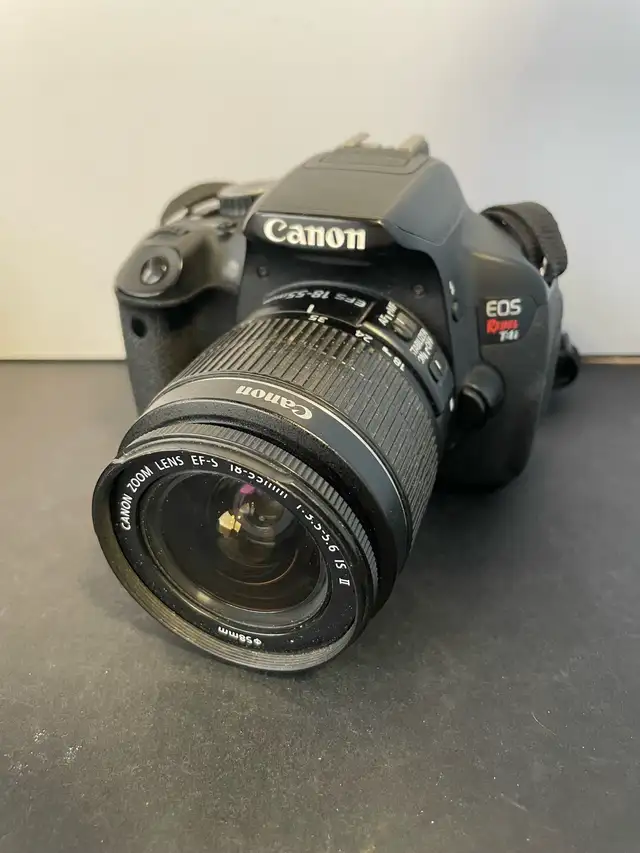 CANON REBEL T4I W/18-55MM LENS   CHARGER