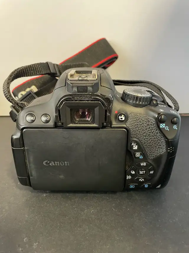 CANON REBEL T4I W/18-55MM LENS   CHARGER - Photo 5