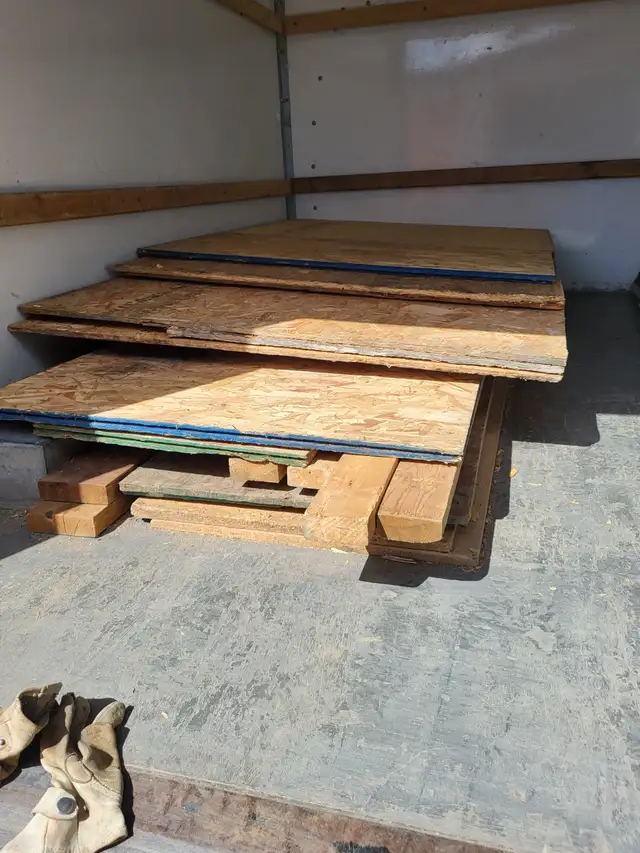 Storage unit garage sale! - Photo 2