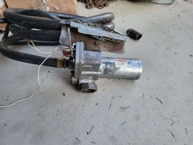 Storage unit garage sale! - Photo 10