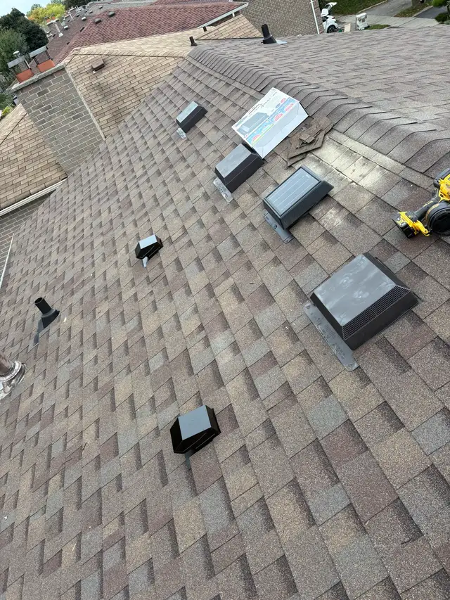 roof services - Photo 4