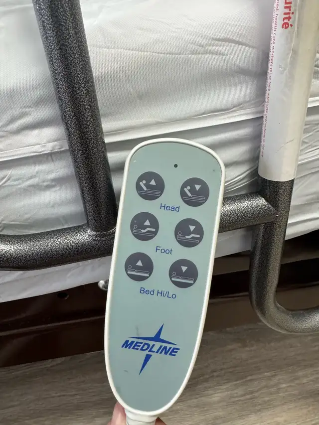 MEDLINE HOSPITAL BED DELIVERY & SETUP INCLUDED - Photo 6
