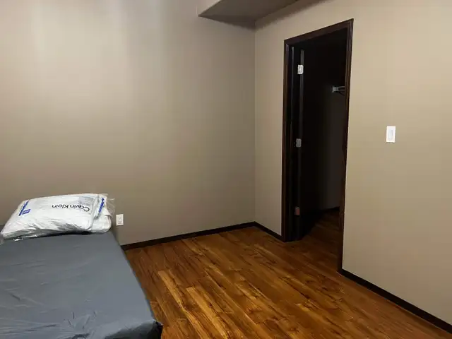 room for rent - Photo 3