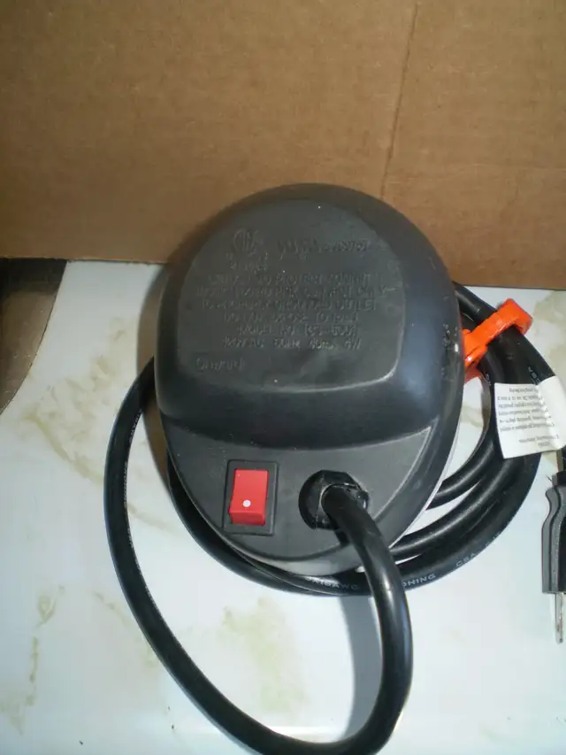 ROTISSERIE MOTORS - 110 VOLT 3 PRONG - NEW- $10 EACH - Photo 2