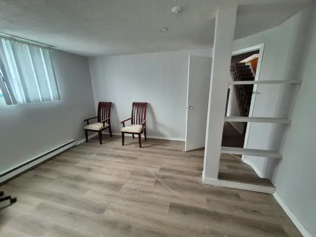 Unité inférieure 3 1 chambres au bord de l’eau à louer – Gatinea - Photo 8