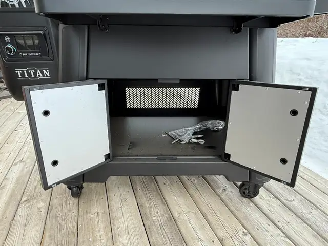 Pit Boss Competition Series Titan Wood Pellet Grill - Photo 5