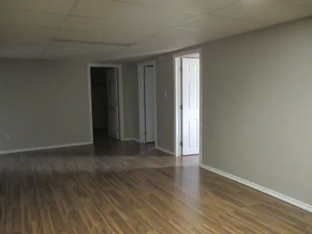 4 Bedroom Home for Rent in Confederation - Photo 16