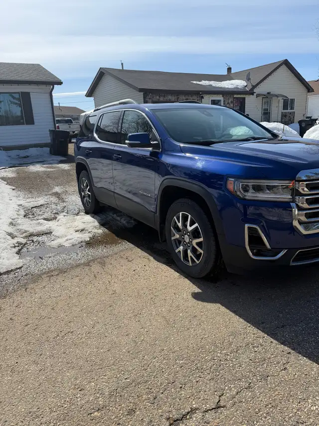 2023 GMC Acadia SLT - Photo 3