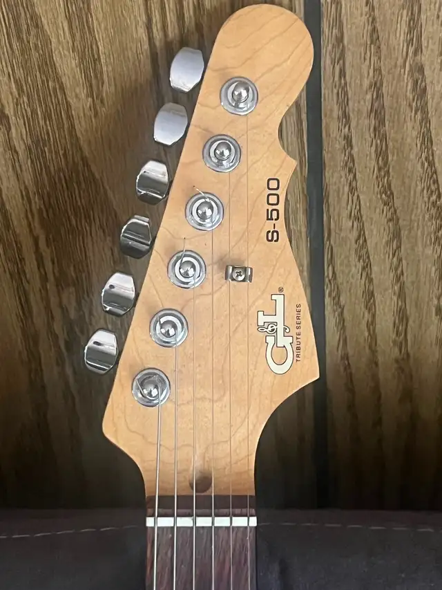 G$L S-500 Tribute series guitar - Photo 3
