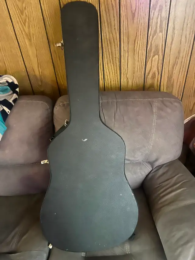 Simon and Patrick solid top acoustic guitar - Photo 6