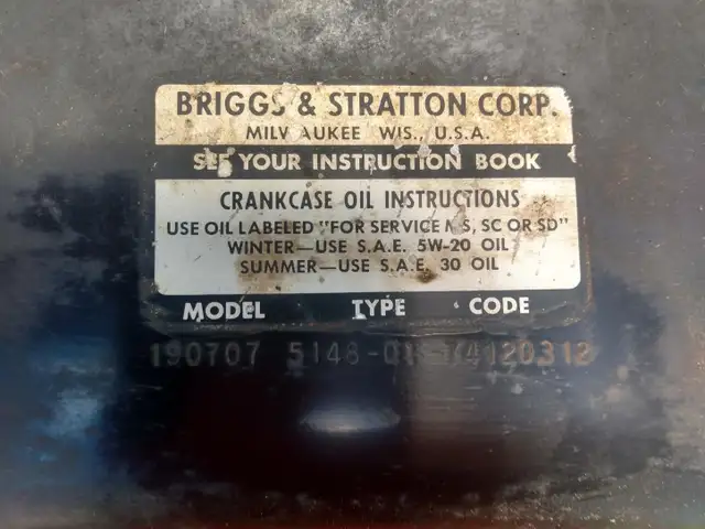 Allis-Chalmers 608 garden tractor w/tiller - Photo 5