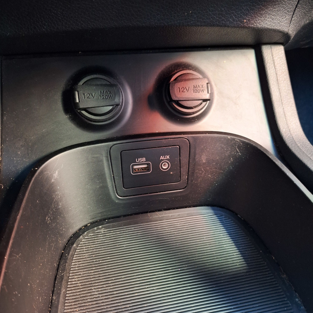 2017 Hyundai Santa Fe Sport Premium, 2.4L 4cyl, One Owner - Photo 23