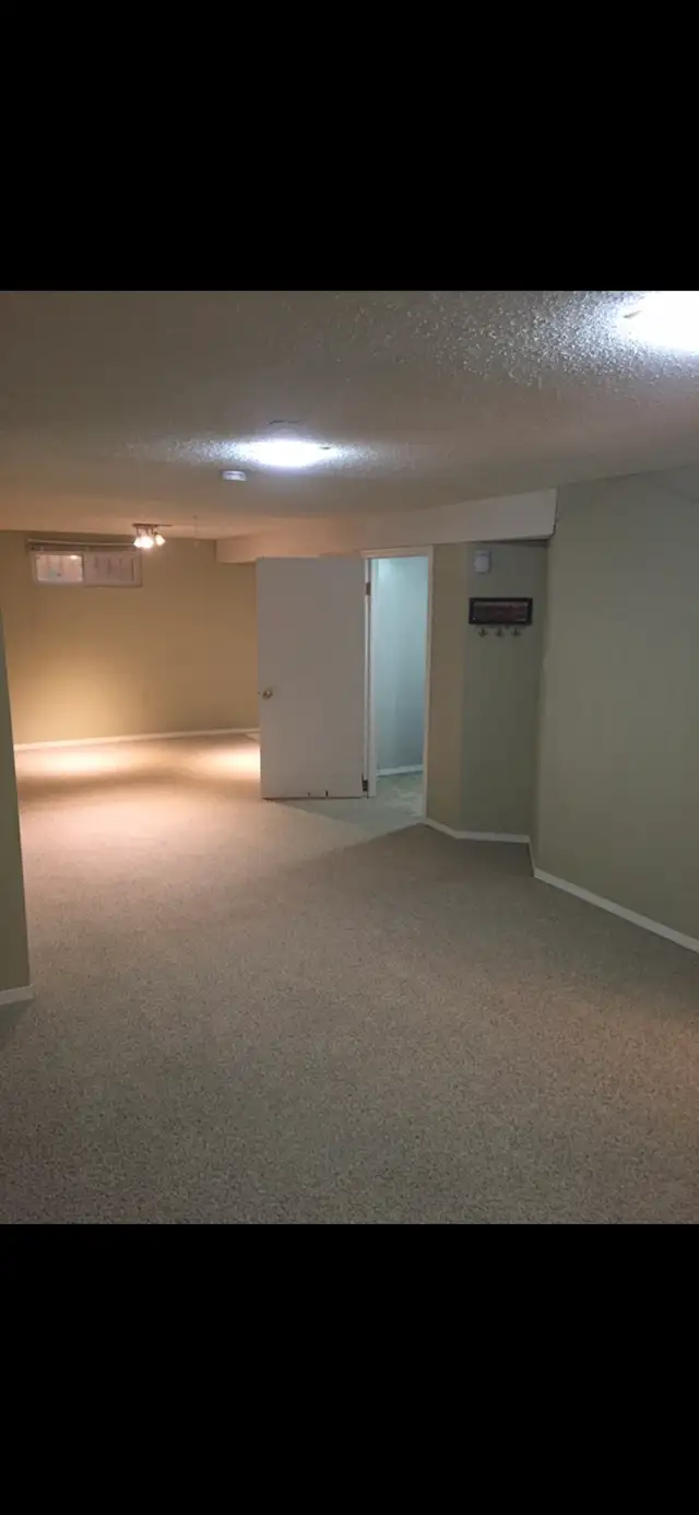 Two Bedroom Basement Suite for rent near university Eastside - Photo 5