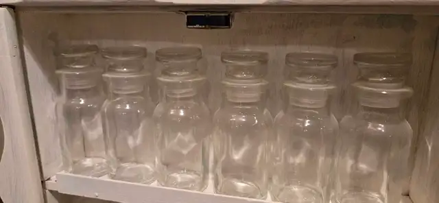 Vintage Spice Rack - Photo 3