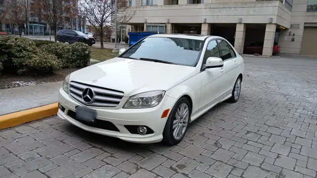 Mercedes C300 (RWD) 2008 - Photo 2