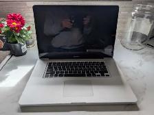 Apple 17' MacBook Pro A1297