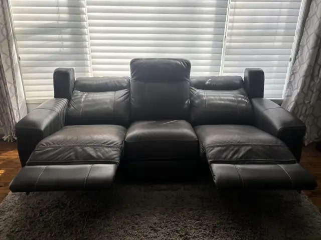 Couch - power reclining - Photo 3