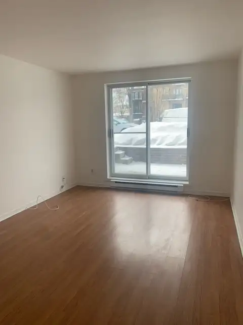 Appartement 4 1/2 Á Louer - Photo 3