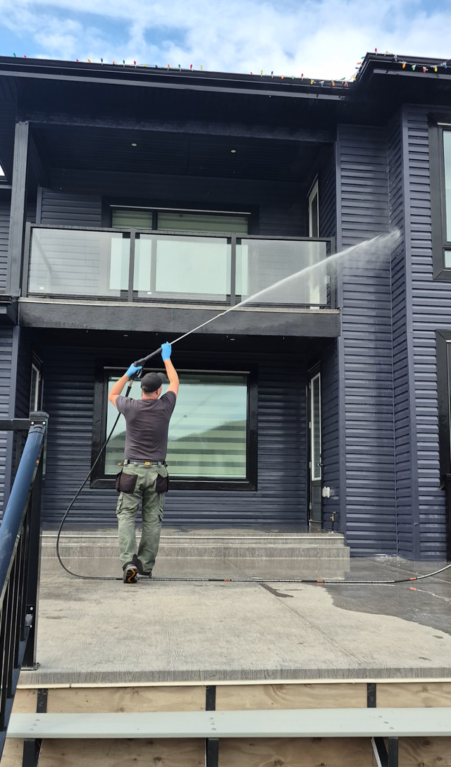 House Pressure Washing & Ext./Int. Window Cleaning 250-784-8533 - Photo 4