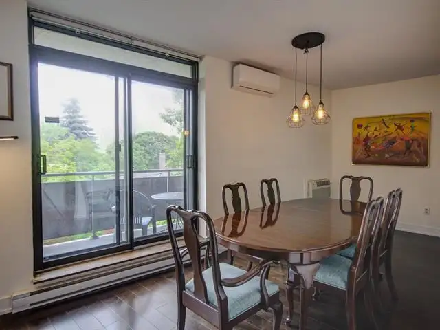 Split Air Conditioning Unit – 12,000 BTU