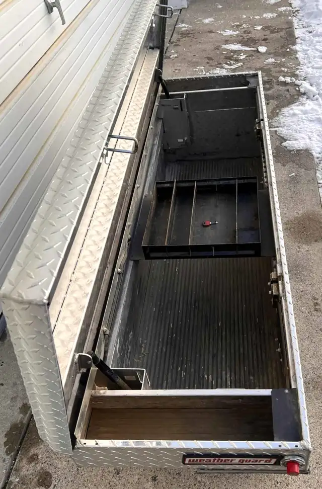 WEATHER GUARD ALUMINUM TRUCK TOOL BOX / CARGO STORAGE - Photo 4