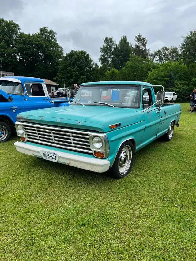 1968 Ford F250, 360 Big-block V8, Camper Special (52,000 km) - Photo 2