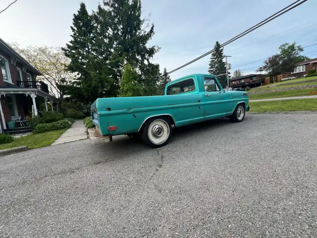 1968 Ford F250, 360 Big-block V8, Camper Special (52,000 km) - Photo 6