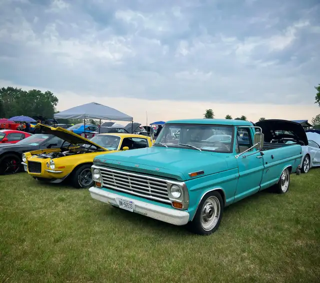 1968 Ford F250, 360 Big-block V8, Camper Special (52,000 km) - Photo 10