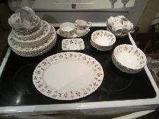 Royal Albert WINSOME fine bone china set for 4