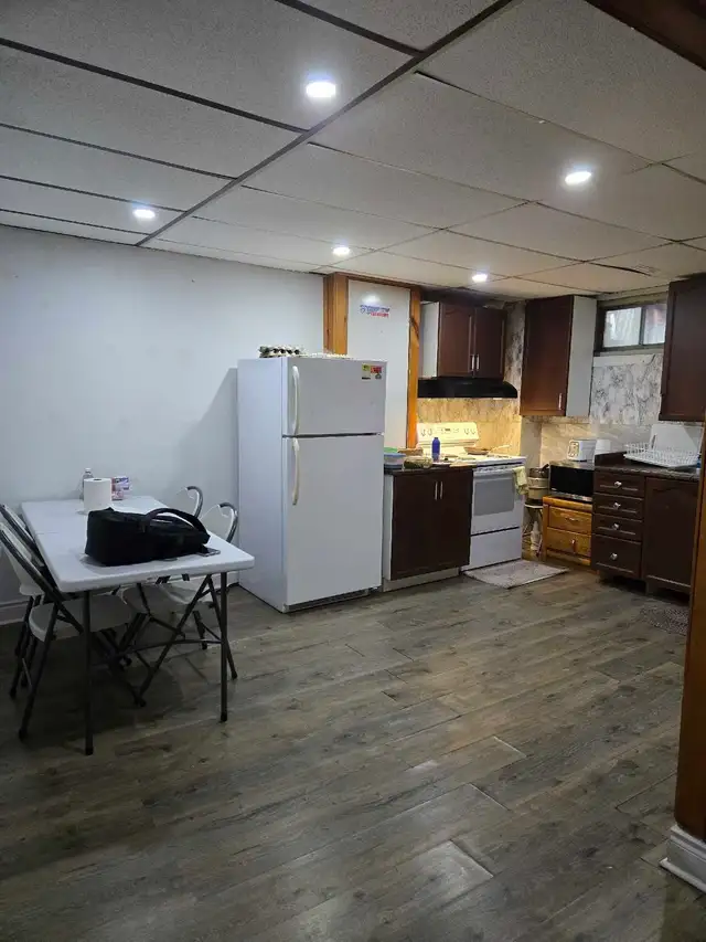 Basement for rent - Photo 3
