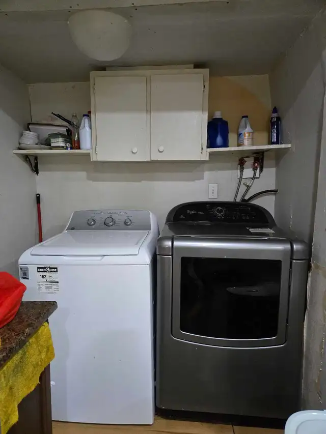 Basement for rent - Photo 4