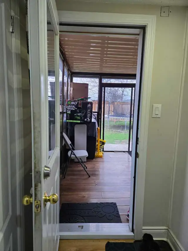 Basement for rent - Photo 5