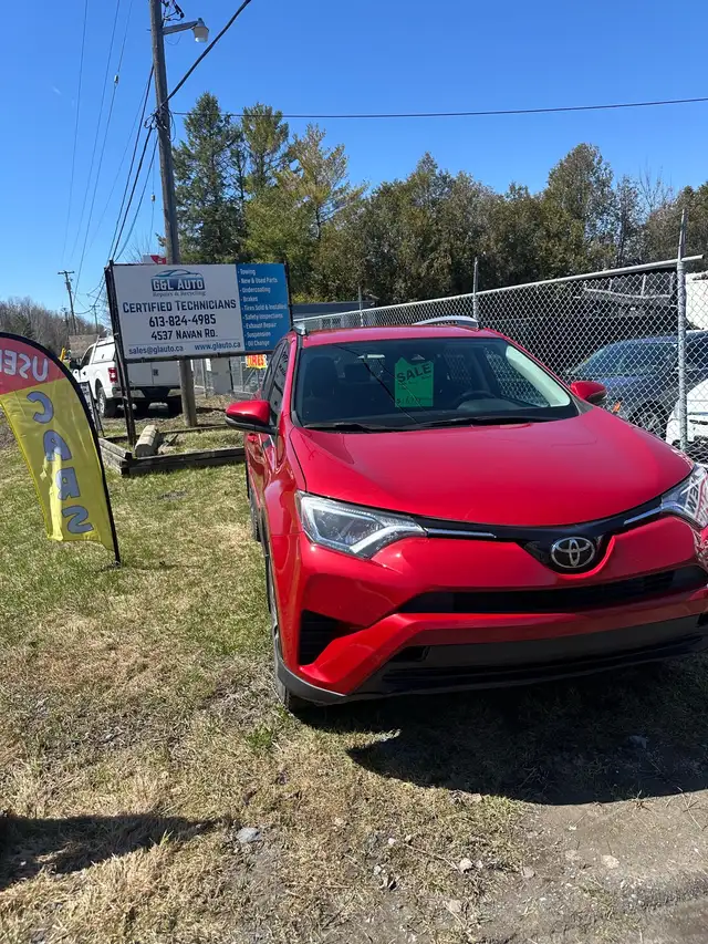 2017 Toyota RAV4 Le with 86000km