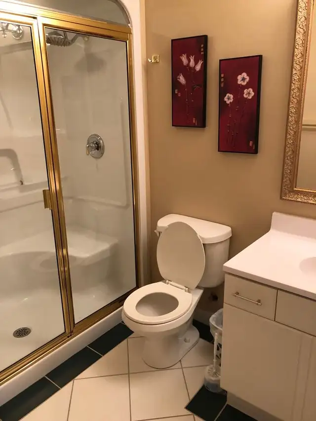 Bachelor Suite With a View - Photo 5