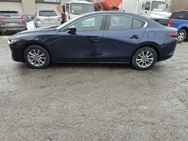 2022 Mazda 3 GX Auto FWD - Photo 3