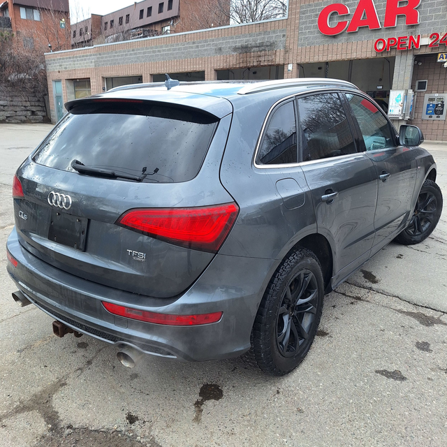 2014 Audi Q5 3.0L Technik loaded and very well maintained! Drive - Photo 5