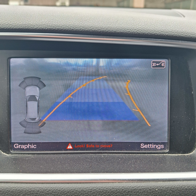 2014 Audi Q5 3.0L Technik loaded and very well maintained! Drive - Photo 14