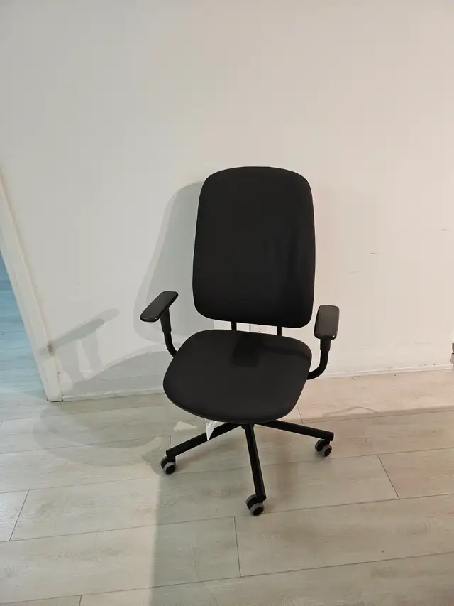 Home Office Bundle — SMÖRKULL chair   MITTZON desk - Photo 3