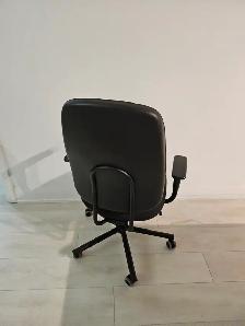 Home Office Bundle — SMÖRKULL chair   MITTZON desk - Photo 4