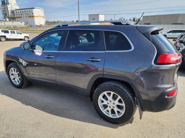 2015 Jeep Cherokee North - Photo 4