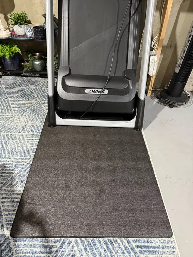 Like New Spirit XT 185 Treadmill - Photo 7