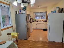 Looking to rent for student’s girls - Photo 2