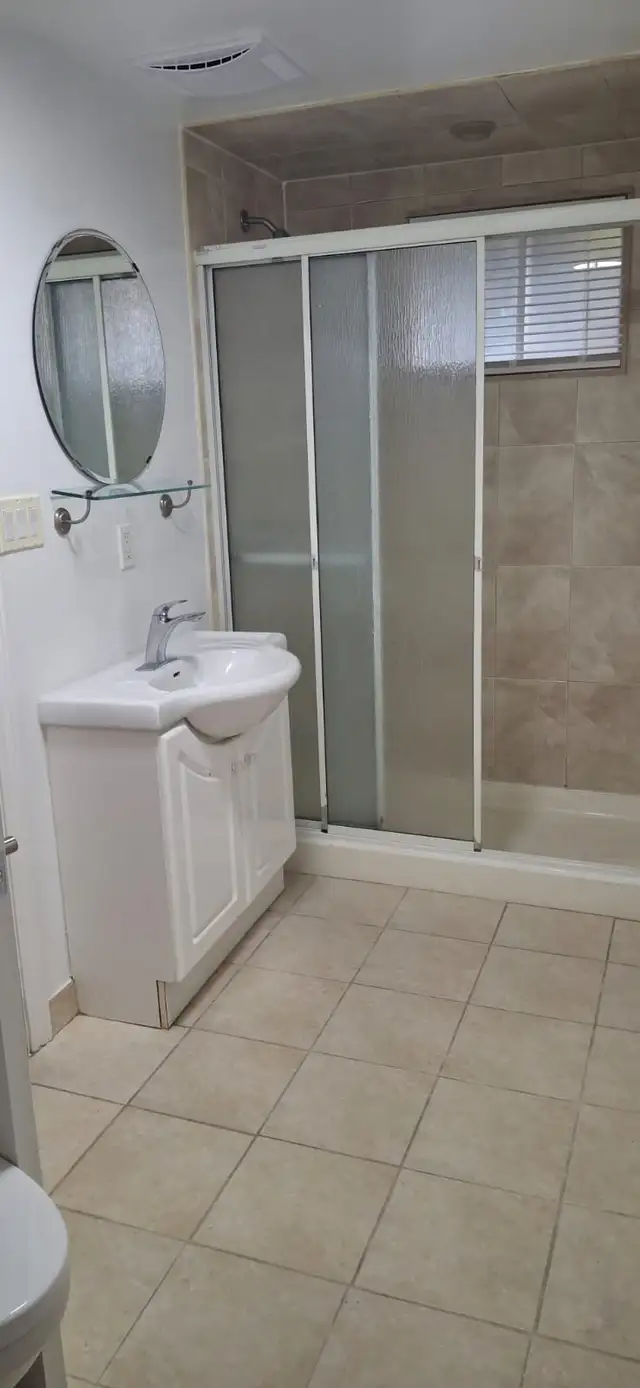 3BR Basement for Rent in Scarborough - Photo 3