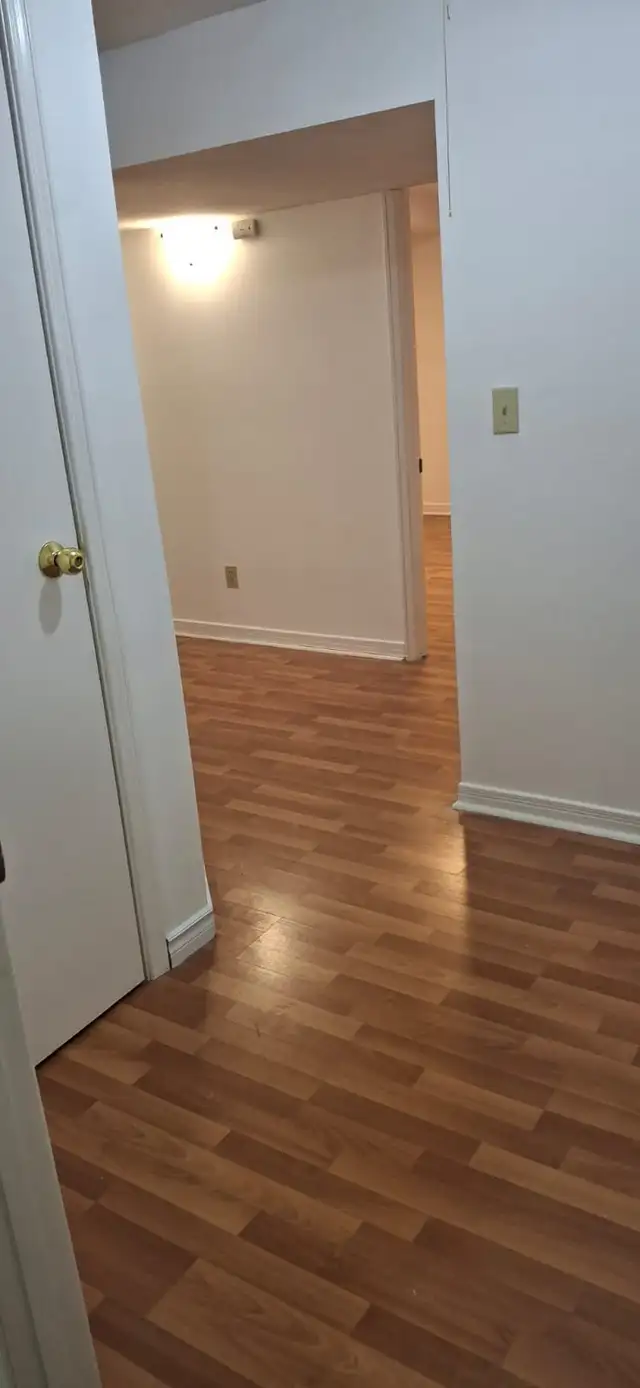 3BR Basement for Rent in Scarborough - Photo 6