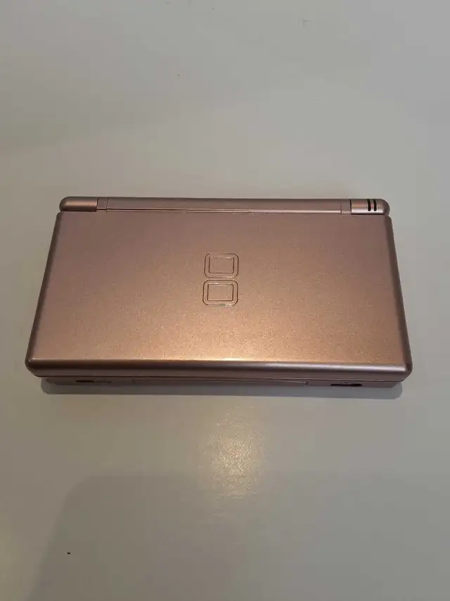Nintendo DS Lite Metallic Rose - Photo 3